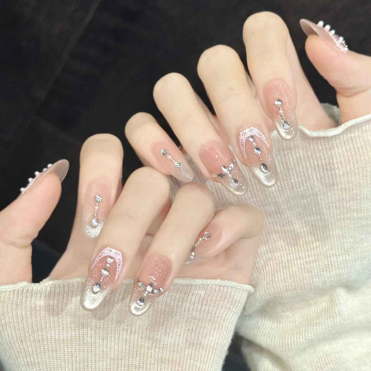 10PCS Oval Handmade Press On Nails,Fresh And Gentle Style,Suitable For Festivals Parties And Daily Wear.
