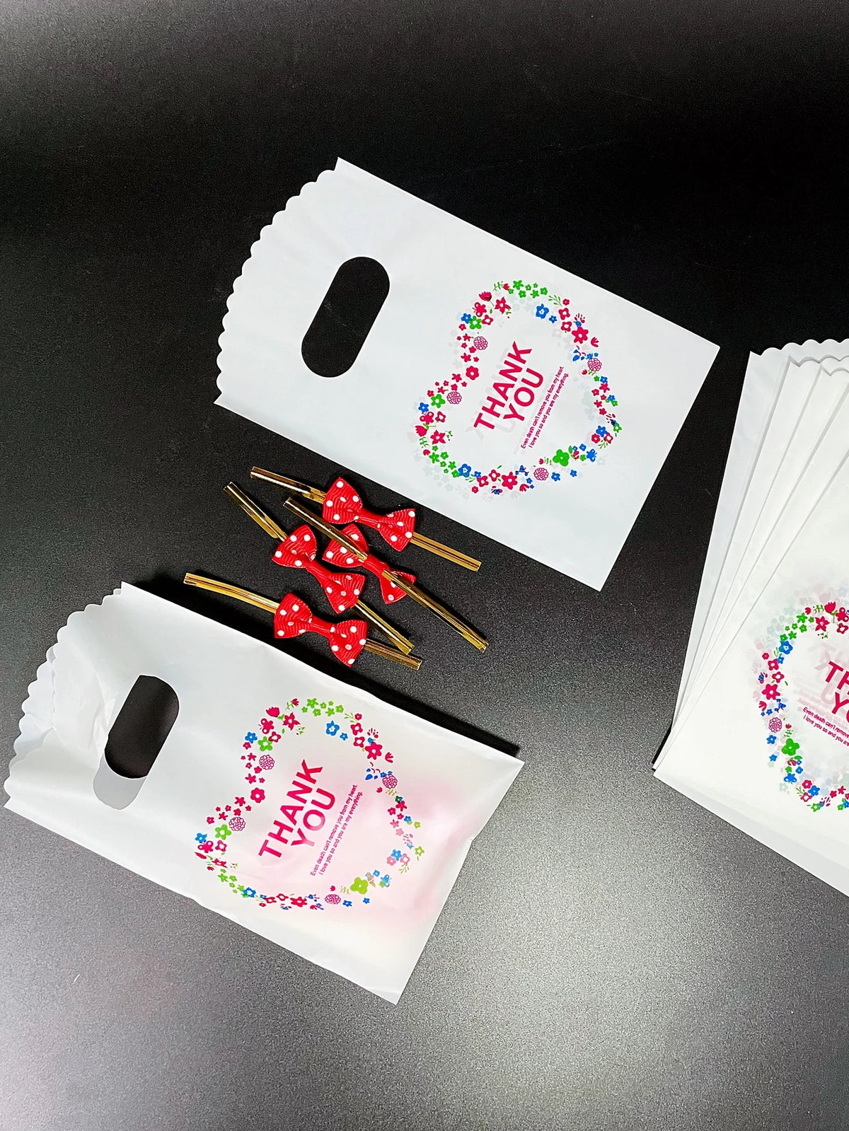 50pcs Mini Colored Flower Love Tote Bag, Small Earrings Ring Bracelet Packaging Shopping Plastic Bag For Party Event Gift Decor