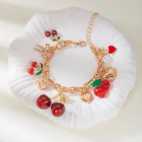 Charm Red Strawberry Bracelet For Women Cute Cherry Heart Shape Fruit Pearl Metal Chain Wristband Party Friendship Jewelry