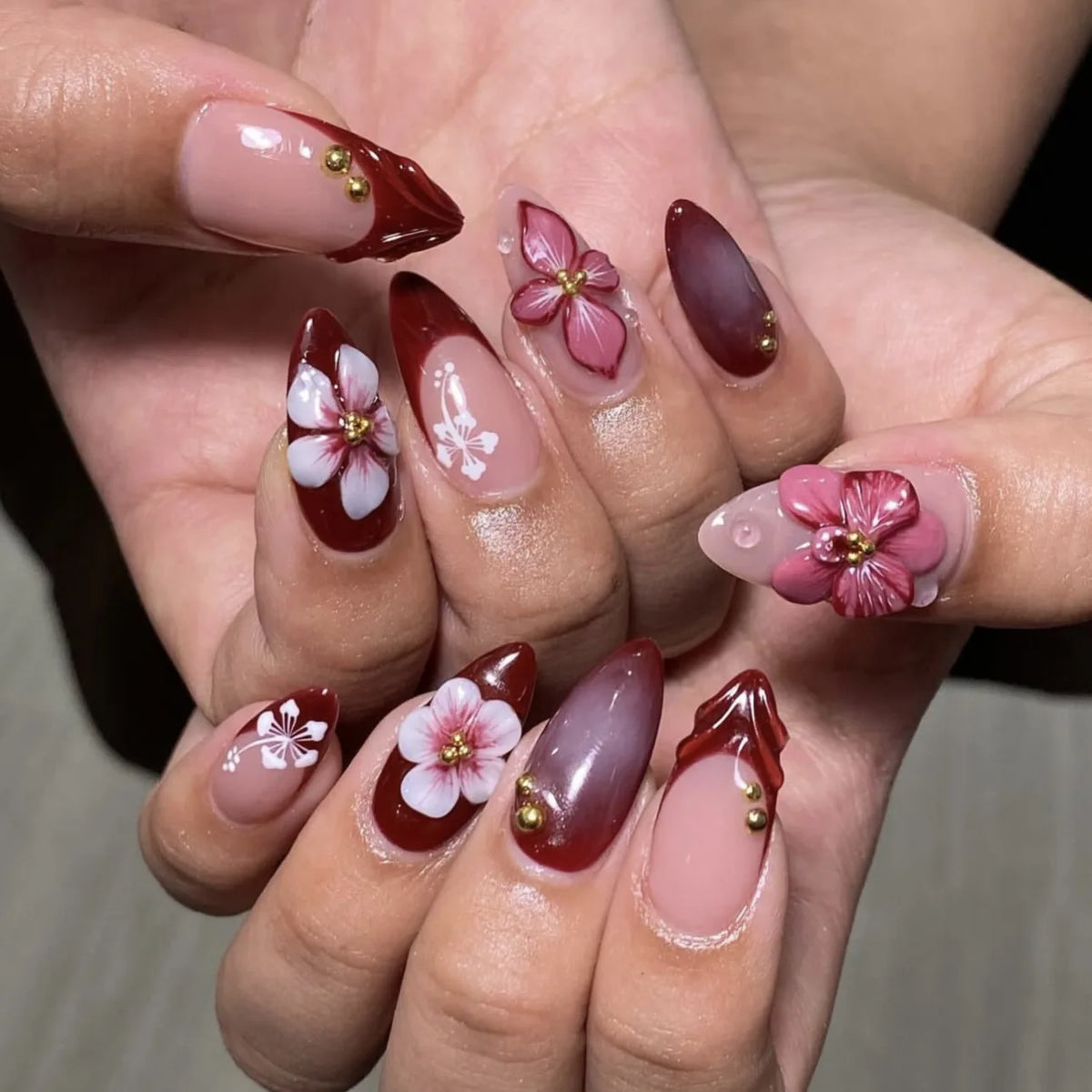 24pcs Pink Flower Almond Press on Nails Kawaii False Nails Wearable Stick-on Nails Fake Nail Uñas Postizas Накладные Ногти 네일팁