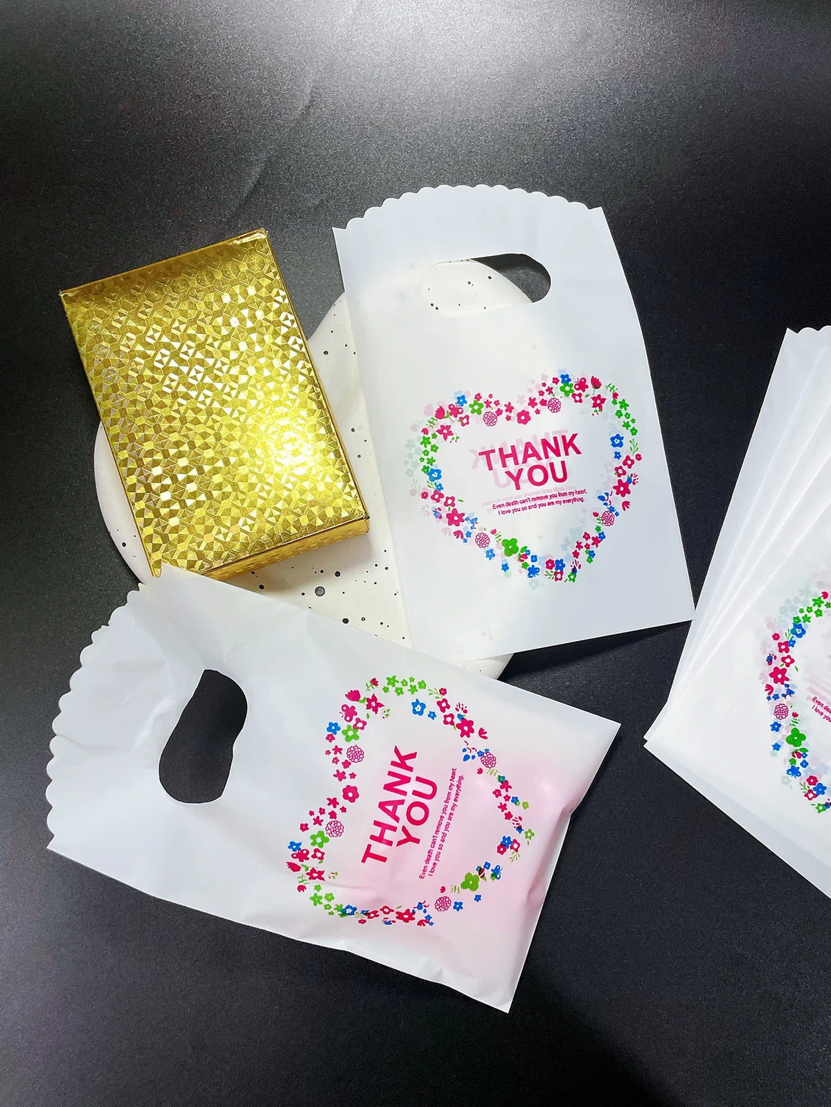 50pcs Mini Colored Flower Love Tote Bag, Small Earrings Ring Bracelet Packaging Shopping Plastic Bag For Party Event Gift Decor