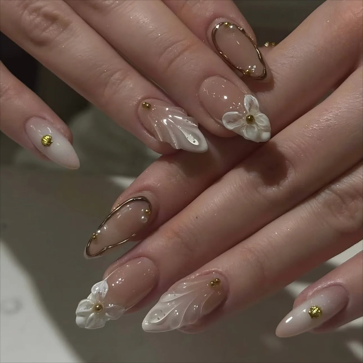 24pcs Pink Flower Almond Press on Nails Kawaii False Nails Wearable Stick-on Nails Fake Nail Uñas Postizas Накладные Ногти 네일팁